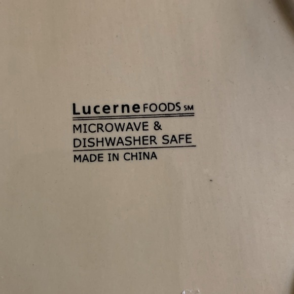 Ceramic Leaf Serving Platter - Picture 4 of 15